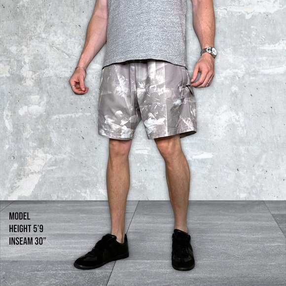 Adidas Own The Run Running Shorts - Picture 2 of 6